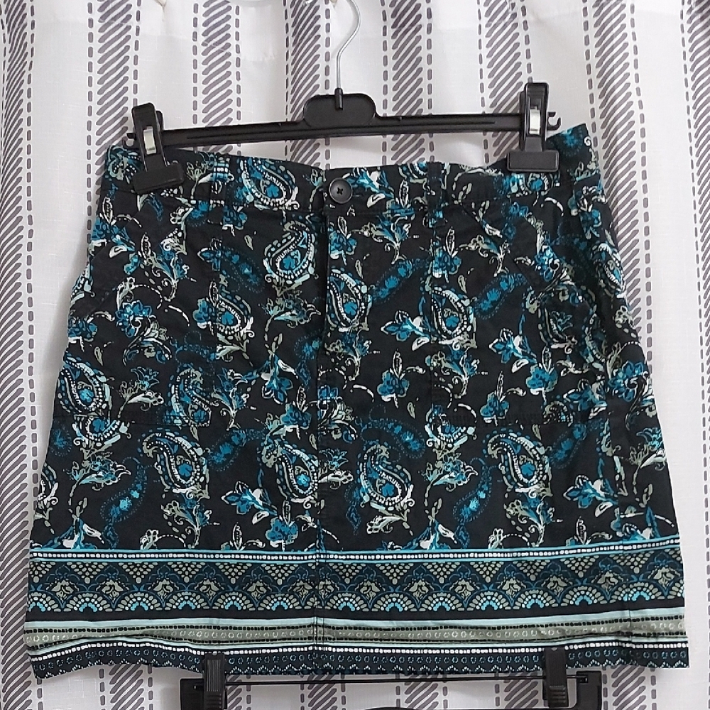 Floral Patterned Black and Blue Skirt